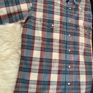 Wrangler plaid short sleeve shirt size 14-16